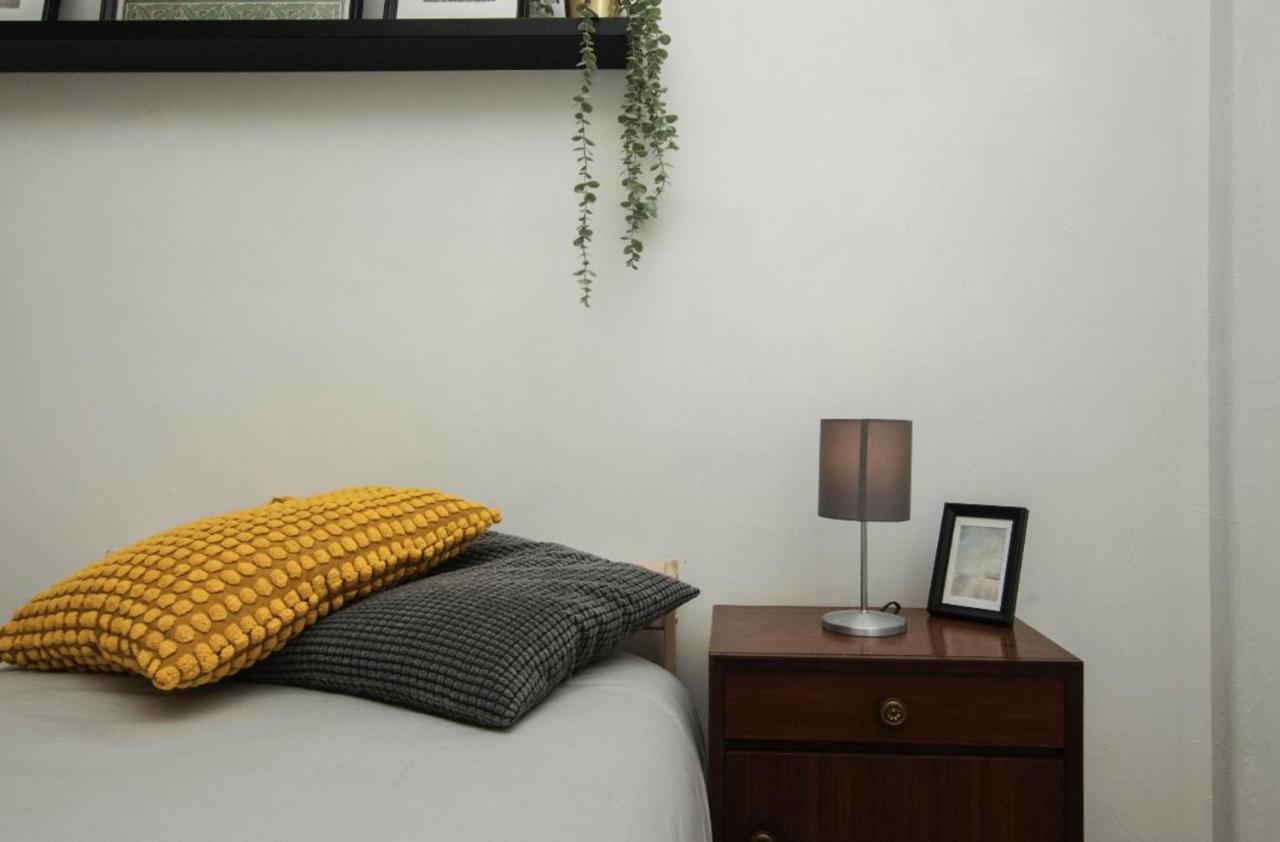 Apartment - Cost - Airport - Subway Lissabon